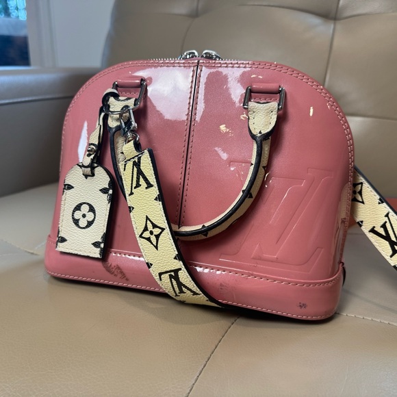 Louis Vuitton▪️Limited Edition Alma BB bag rose pink - Picture 6 of 15